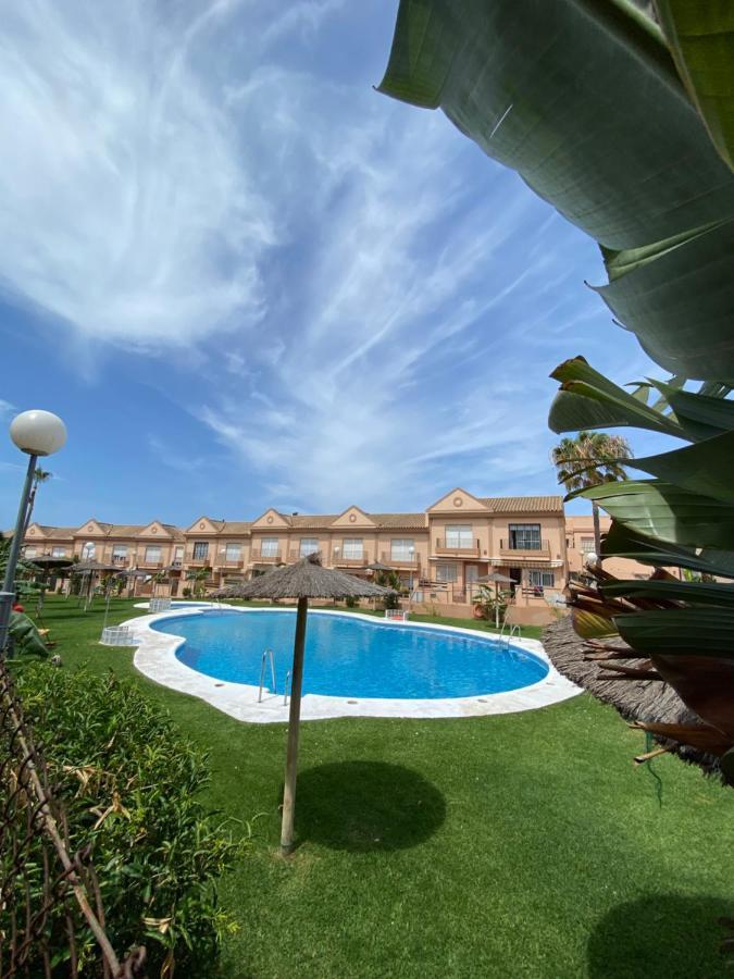 Apartamento La Barrosa Chiclana de la Frontera Eksteriør bilde